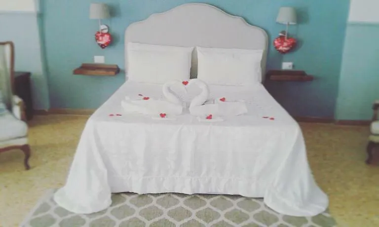 Aragonese Luxury Rooms Nápoles Italia